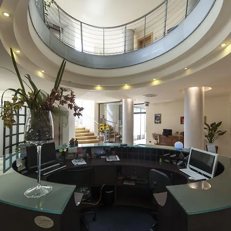 호텔 Le Ginestre 3*