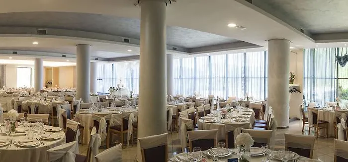 Hotel Le Ginestre 3*