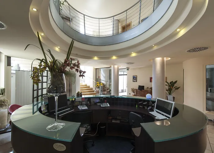 Hotel Le Ginestre 3*