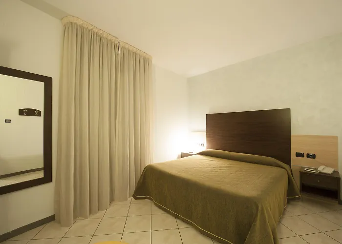 Le Ginestre Роккаказале