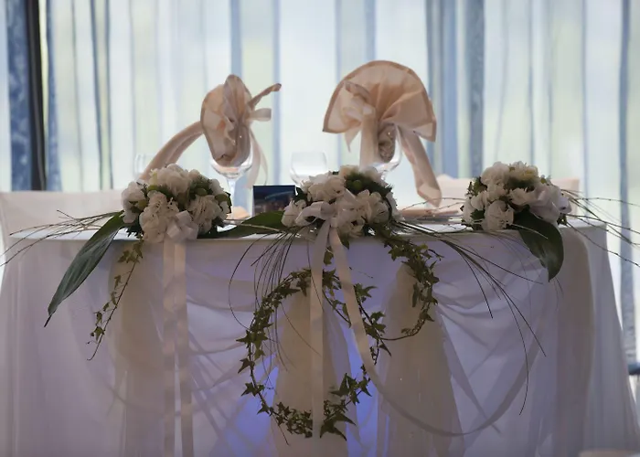 Отель Le Ginestre 3*