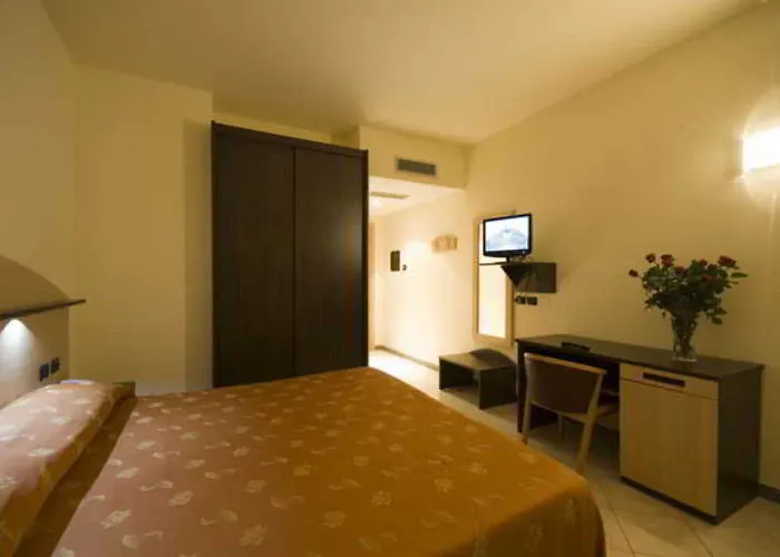 Le Ginestre 3* Роккаказале